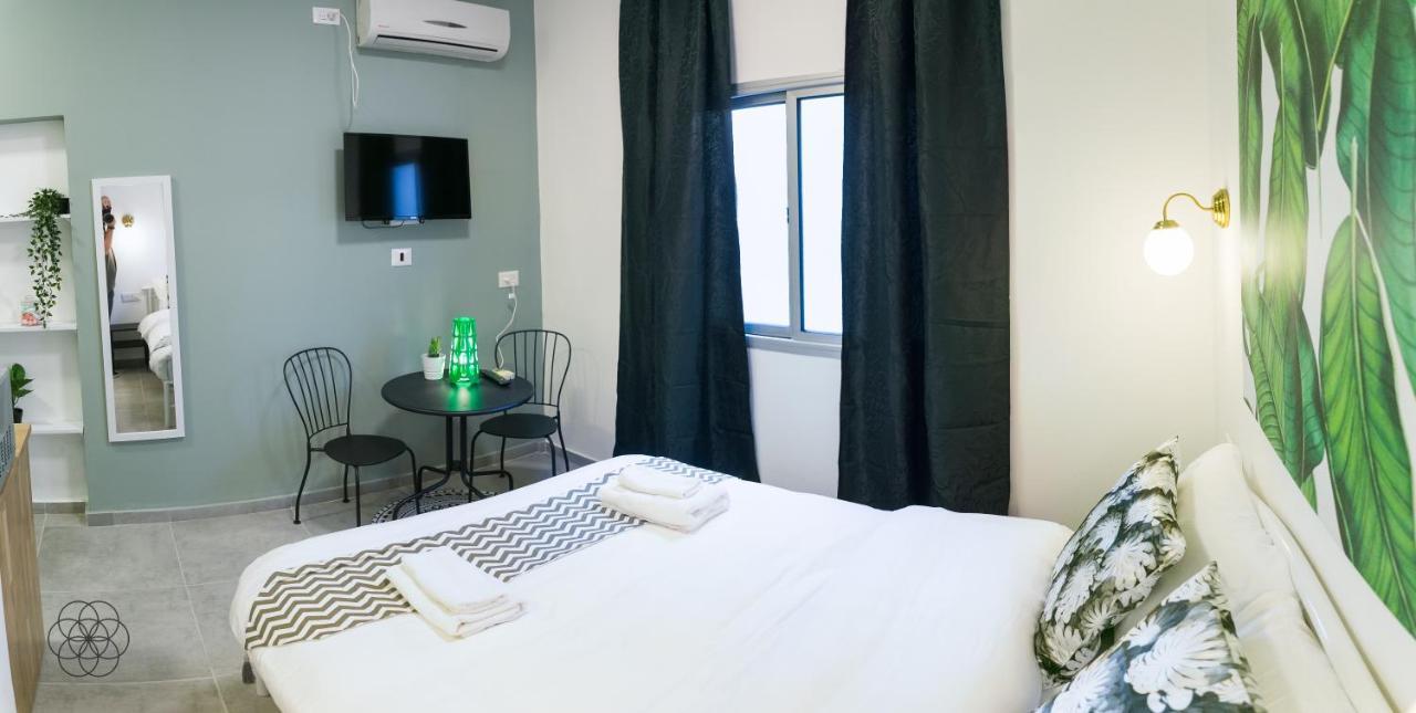 Apartment Allenby Center